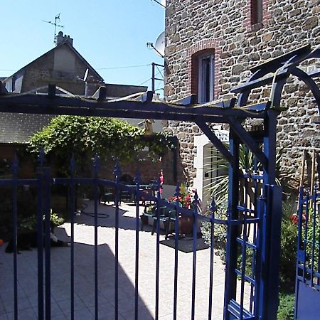 Hotel De La Gare 생말로 외부 사진